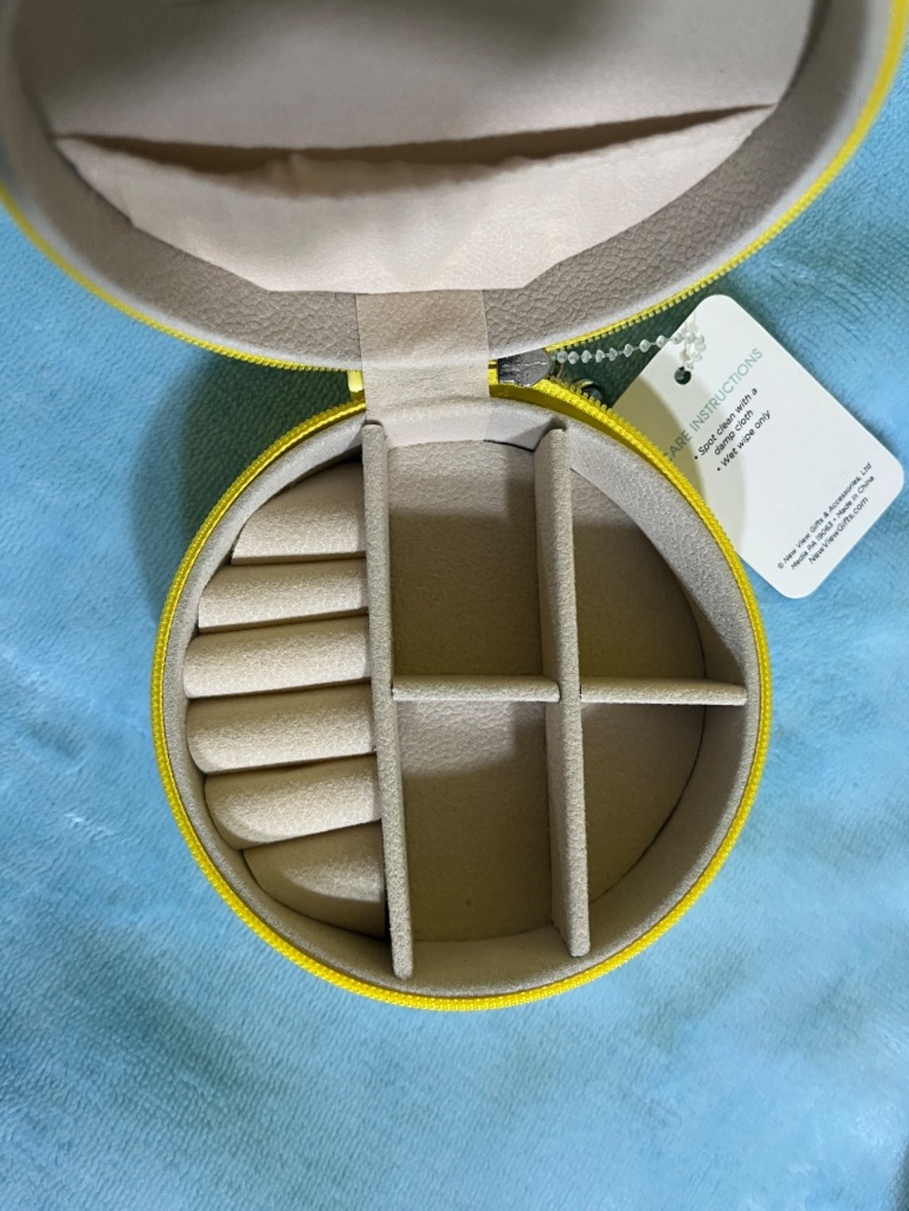 Yellow Round Jewelry Travel Case • NEW • - Picture 2 of 8